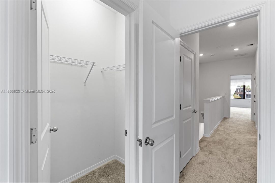 For Rent: $4,100 (3 beds, 2 baths, 1816 Square Feet)