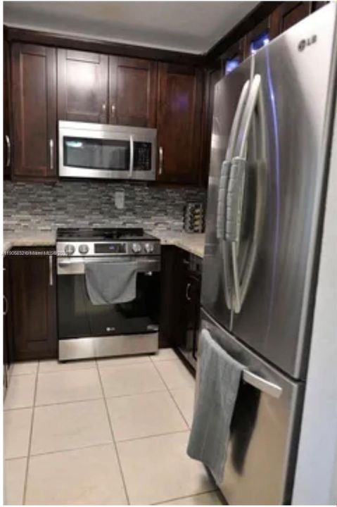 En Venta: $249,500 (1 camas, 1 baños, 850 Pies cuadrados)