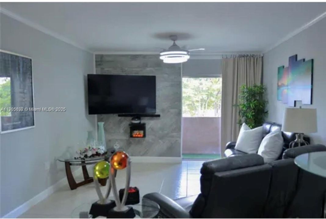 En Venta: $249,500 (1 camas, 1 baños, 850 Pies cuadrados)