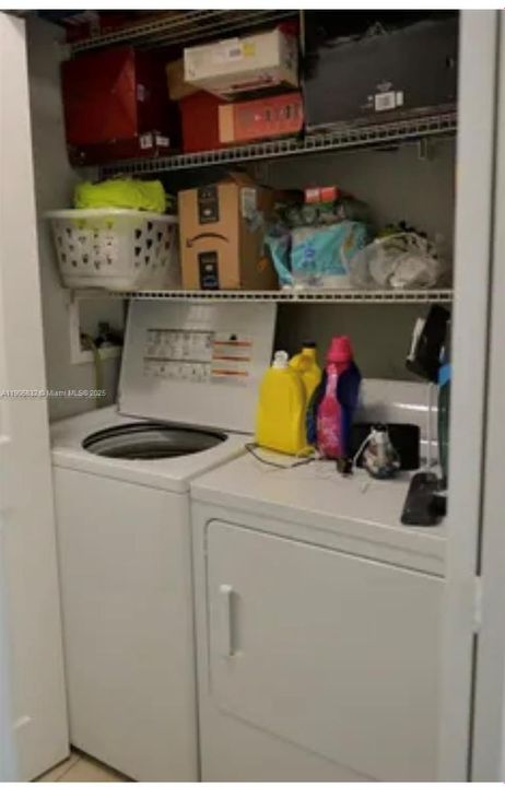 En Venta: $249,500 (1 camas, 1 baños, 850 Pies cuadrados)