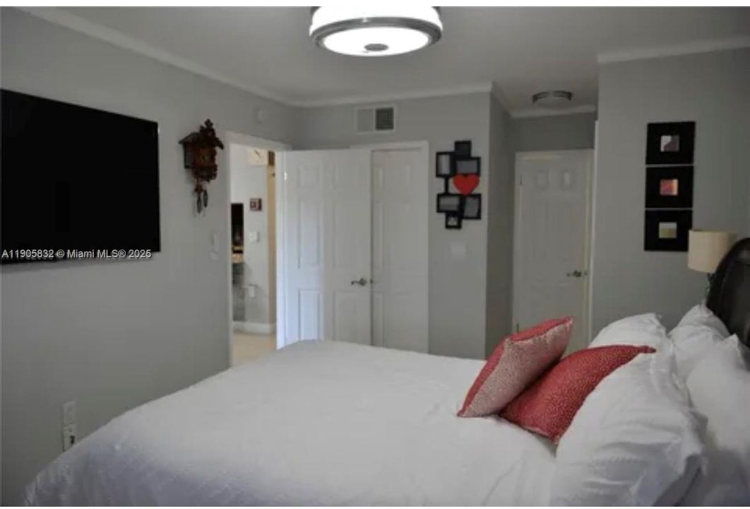 En Venta: $249,500 (1 camas, 1 baños, 850 Pies cuadrados)