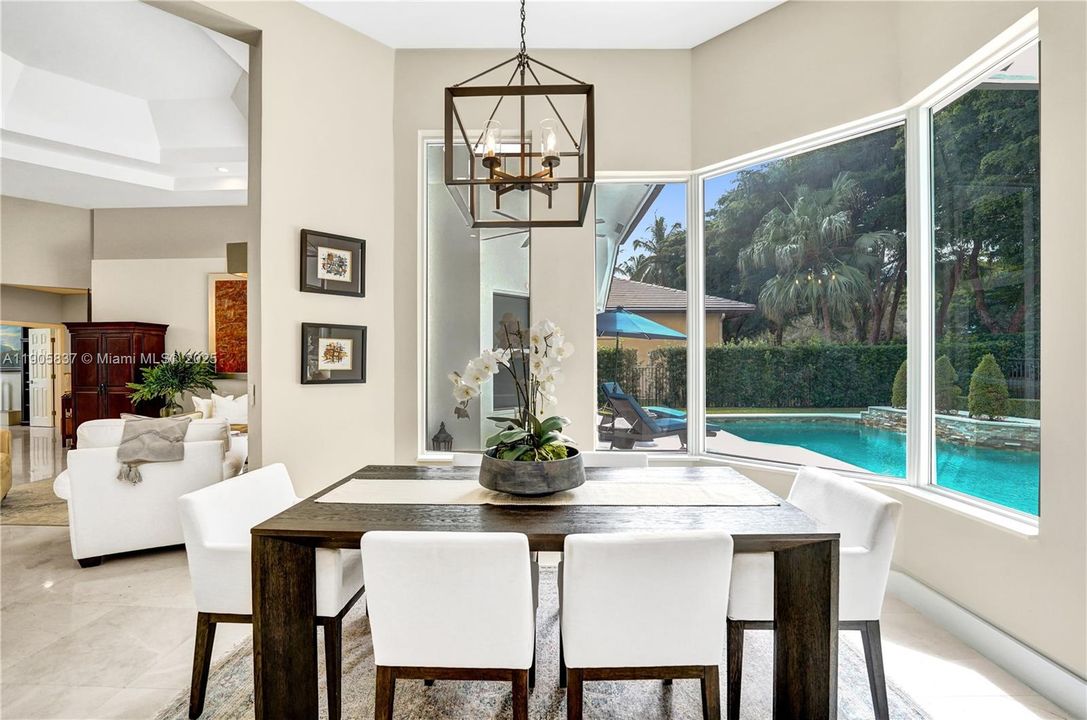 For Sale: $2,000,000 (5 beds, 3 baths, 3273 Square Feet)