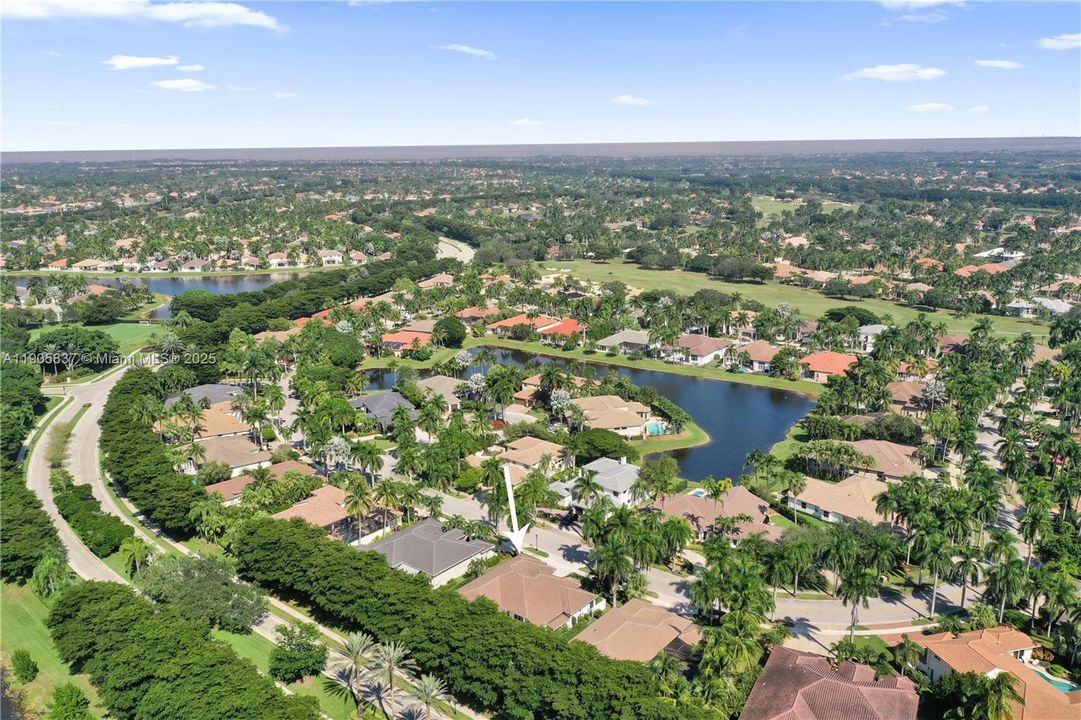 For Sale: $2,000,000 (5 beds, 3 baths, 3273 Square Feet)