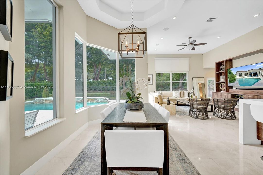 For Sale: $2,000,000 (5 beds, 3 baths, 3273 Square Feet)