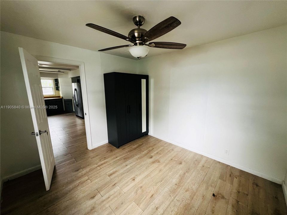 出租: $1,550 (2 贝兹, 1 浴室, 850 平方英尺)