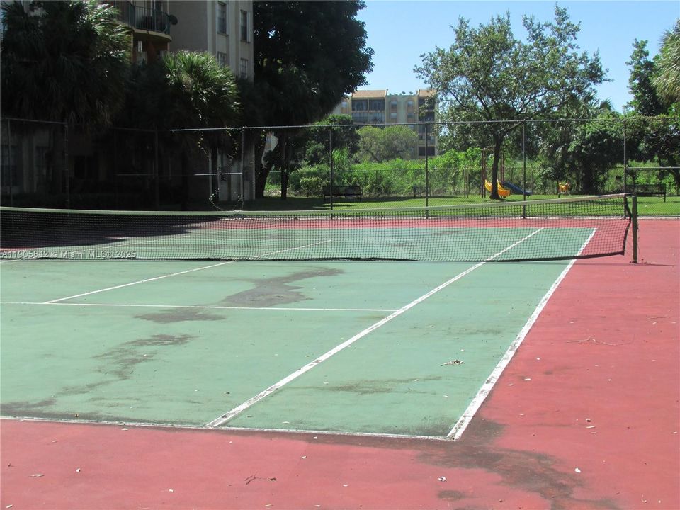 Recently Rented: $1,850 (1 beds, 1 baths, 690 Square Feet)