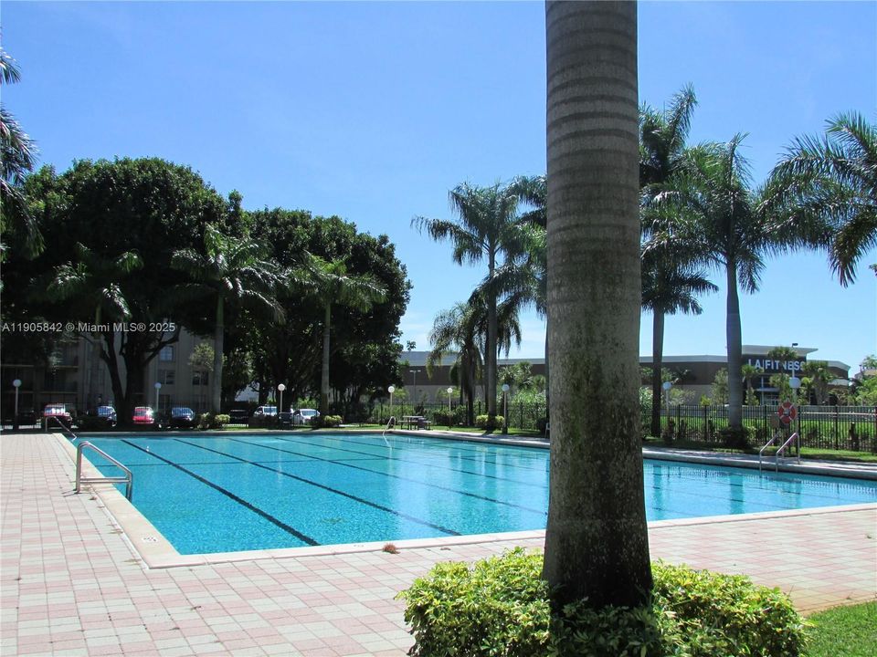 Recently Rented: $1,850 (1 beds, 1 baths, 690 Square Feet)