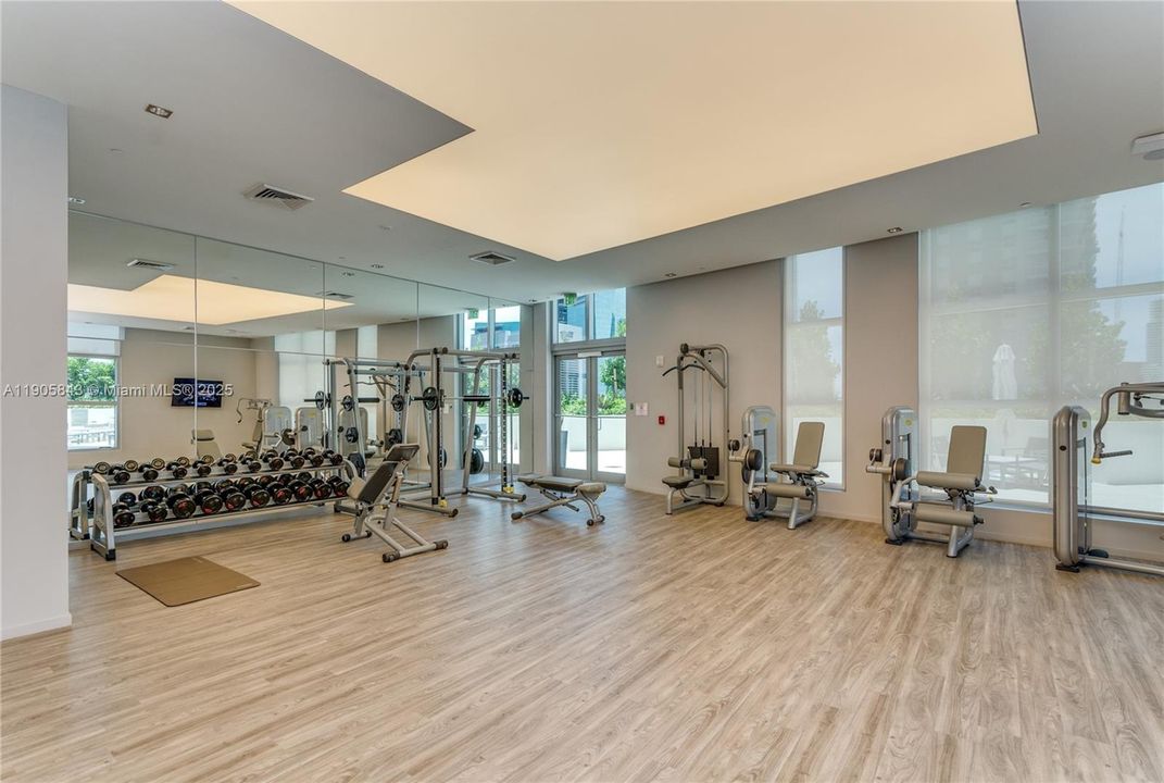 For Rent: $3,800 (1 beds, 1 baths, 769 Square Feet)