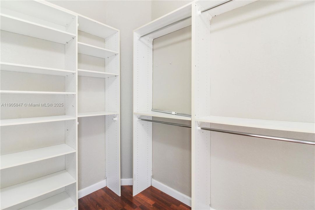 Recently Rented: $3,200 (4 beds, 2 baths, 1780 Square Feet)