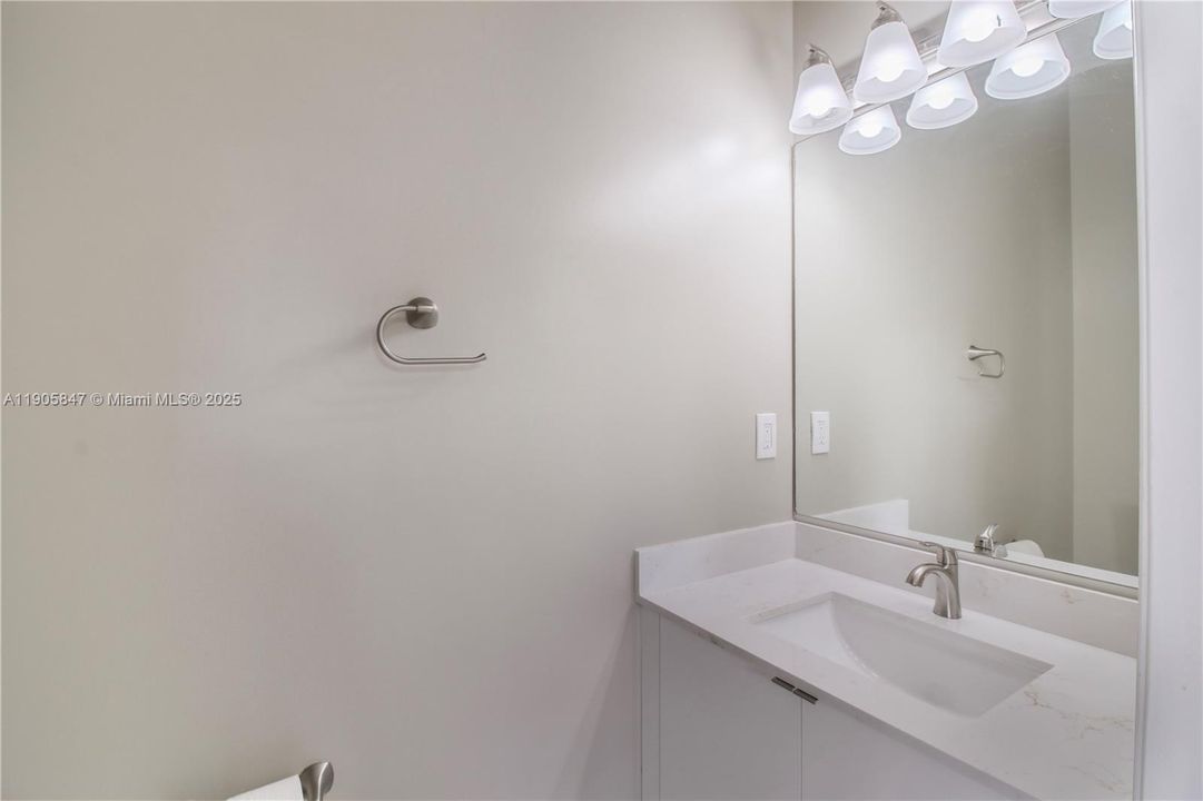 Recently Rented: $3,200 (4 beds, 2 baths, 1780 Square Feet)