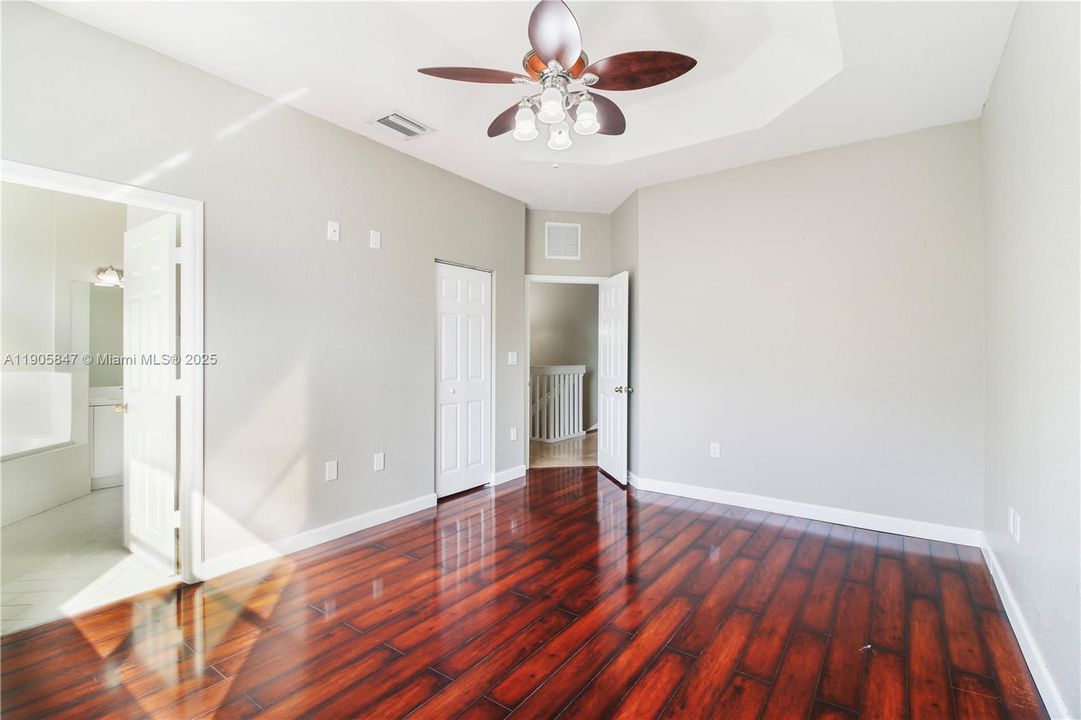 Recently Rented: $3,200 (4 beds, 2 baths, 1780 Square Feet)