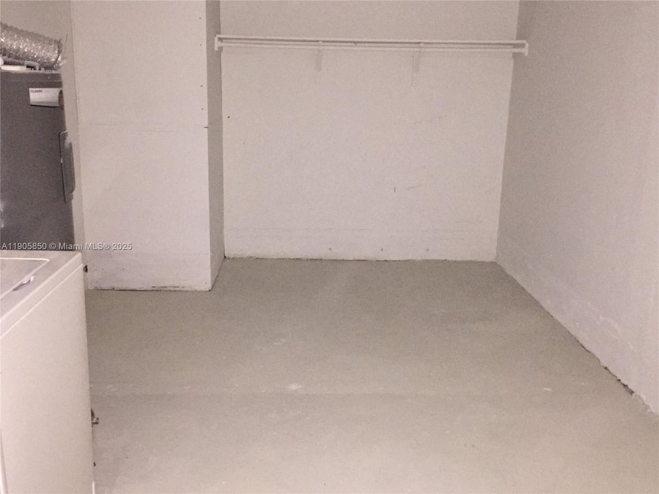 出租: $3,700 (4 贝兹, 2 浴室, 2272 平方英尺)