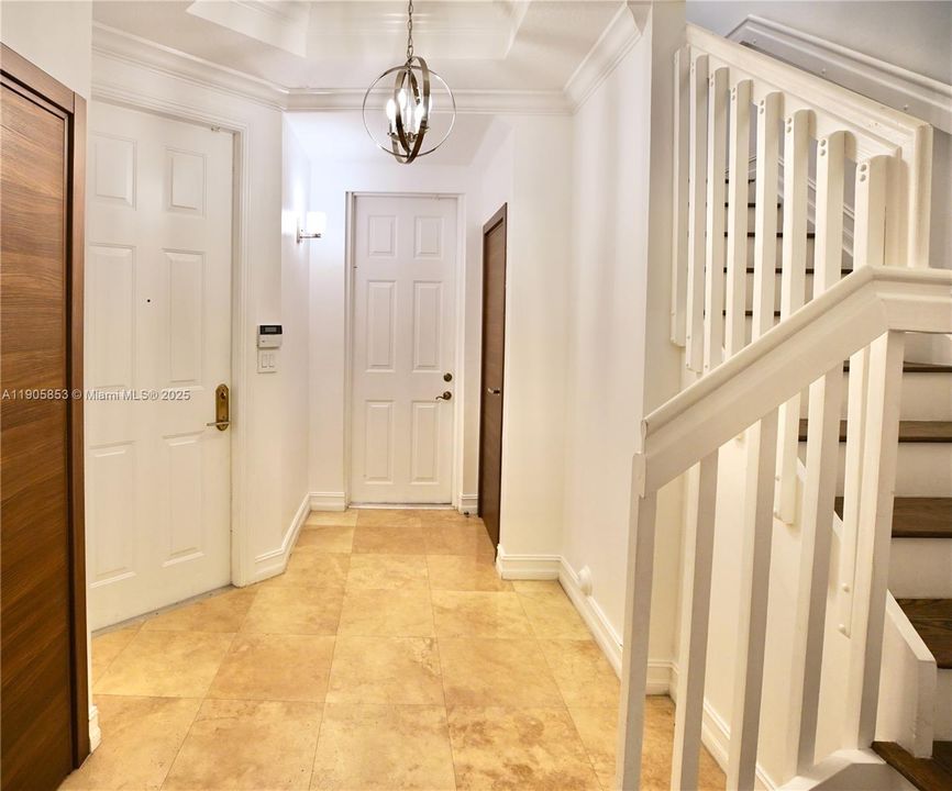 出租: $7,000 (4 贝兹, 3 浴室, 2167 平方英尺)