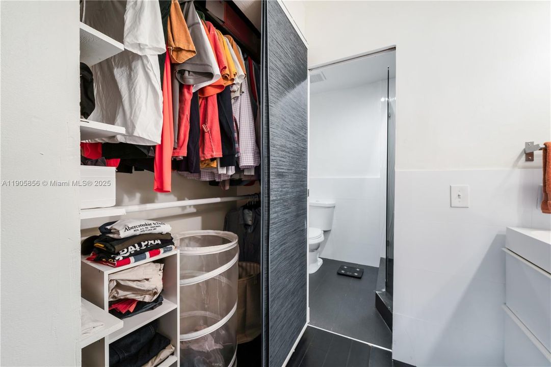 For Sale: $470,000 (2 beds, 2 baths, 1392 Square Feet)