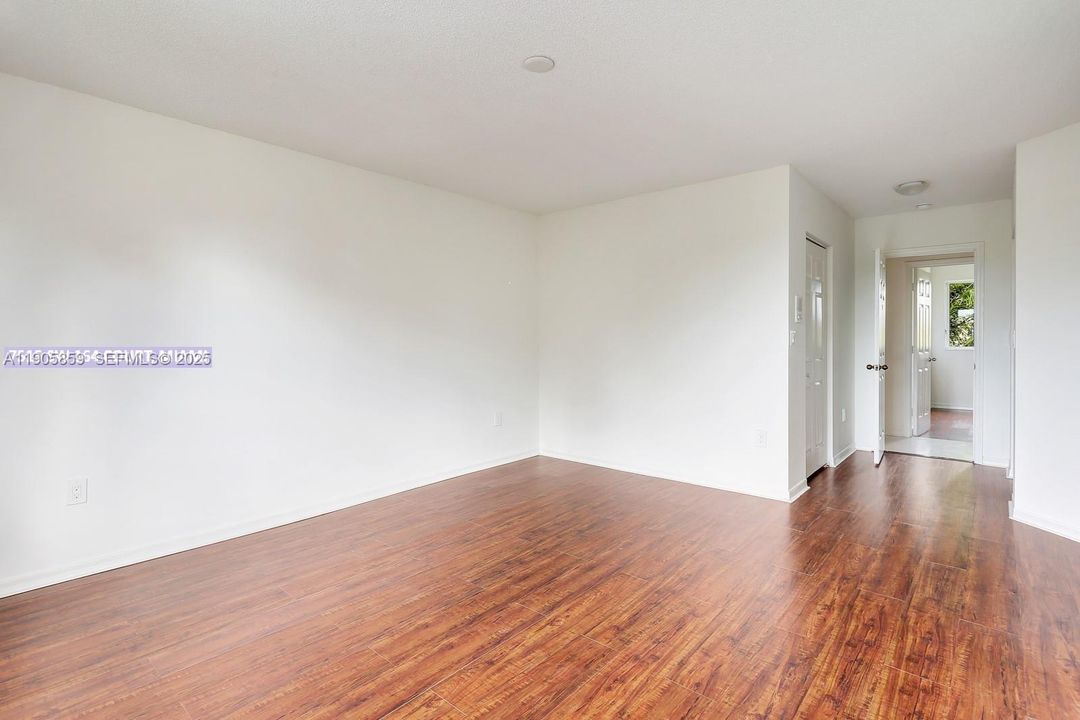 For Sale: $750,000 (4 beds, 2 baths, 2293 Square Feet)