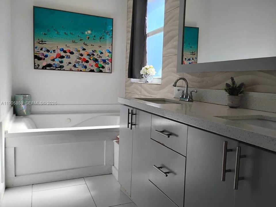 For Sale: $750,000 (4 beds, 2 baths, 2293 Square Feet)