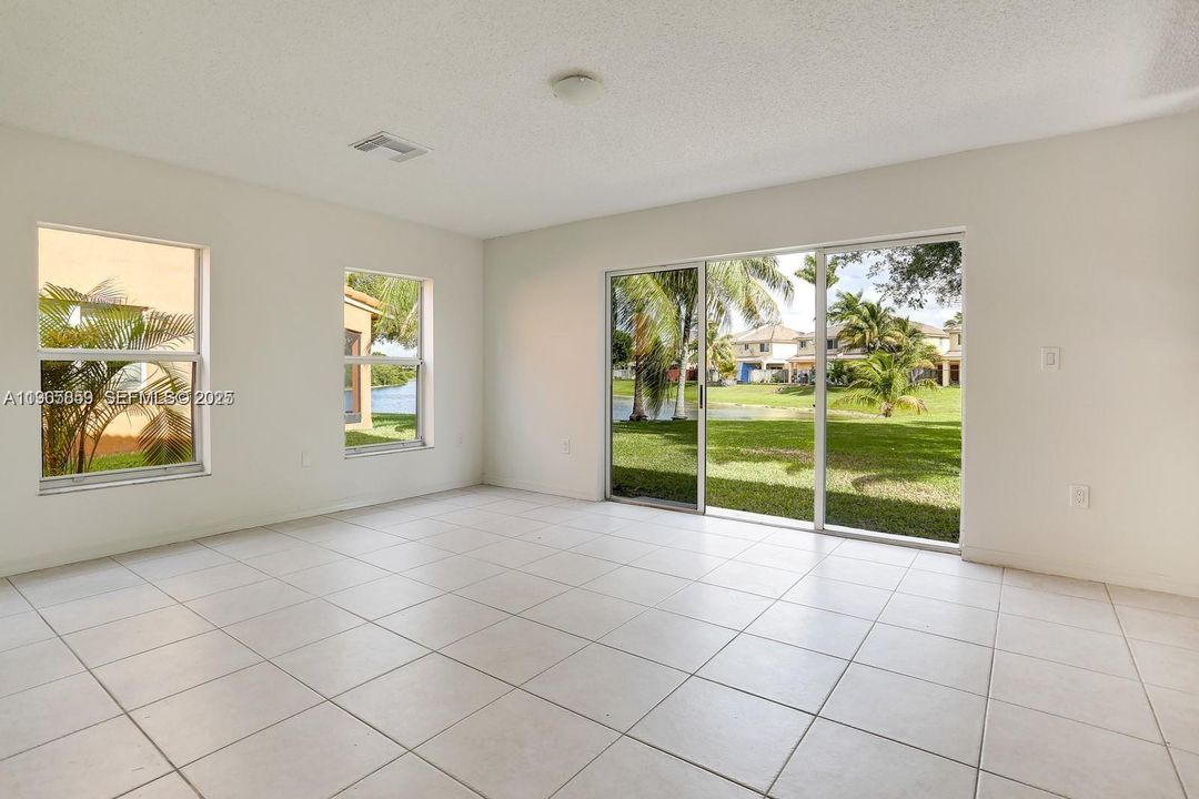 For Sale: $750,000 (4 beds, 2 baths, 2293 Square Feet)