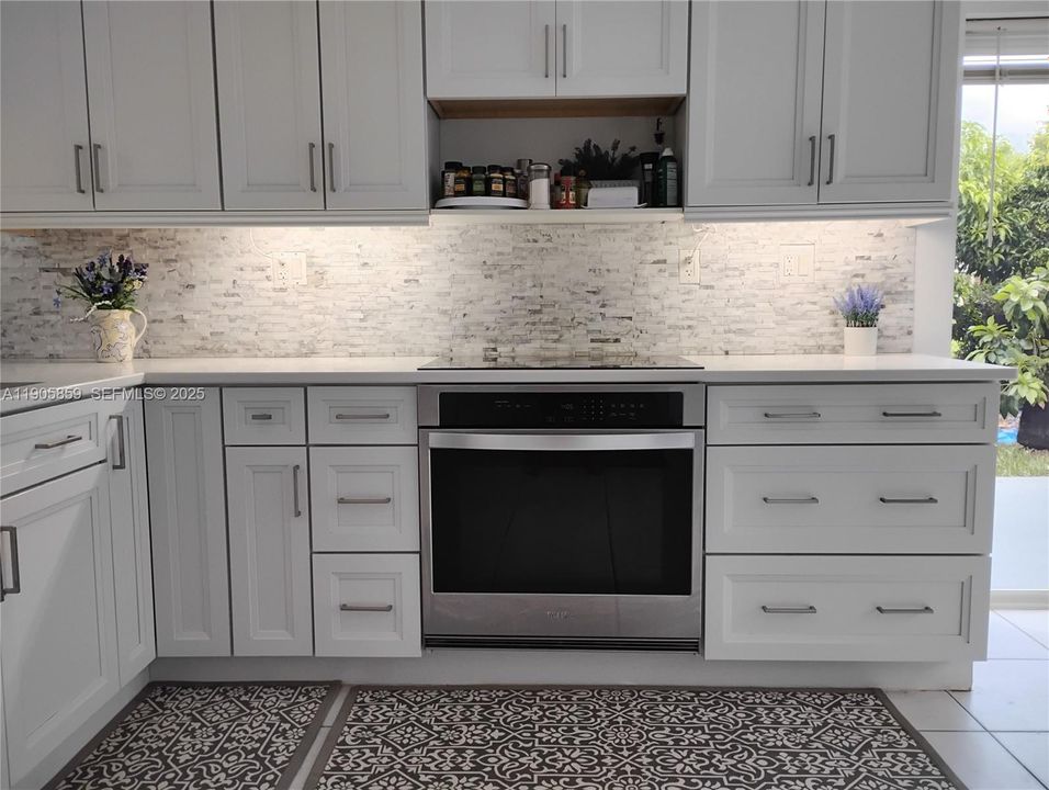 For Sale: $750,000 (4 beds, 2 baths, 2293 Square Feet)