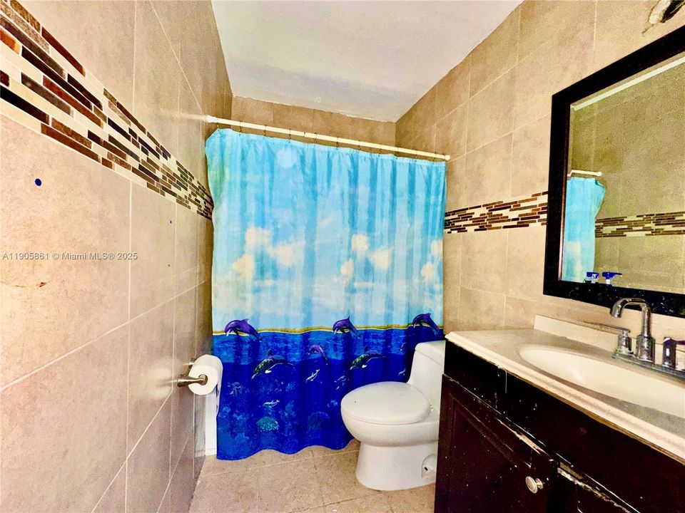 Active With Contract: $435,000 (4 beds, 3 baths, 1144 Square Feet)