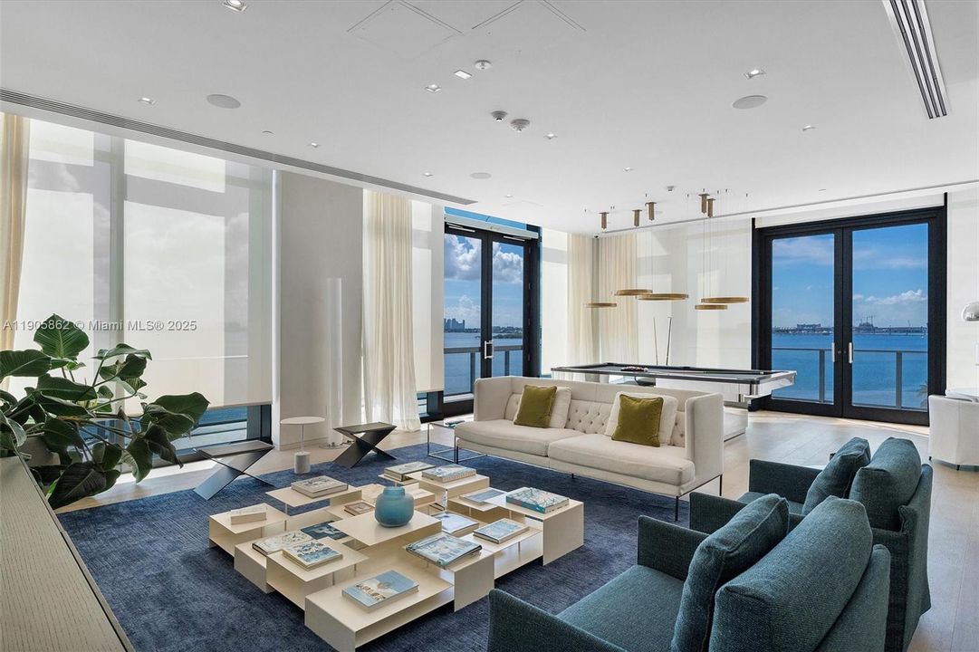 For Sale: $1,650,000 (3 beds, 3 baths, 1634 Square Feet)