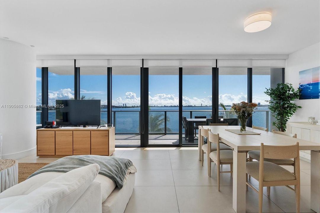 For Sale: $1,650,000 (3 beds, 3 baths, 1634 Square Feet)