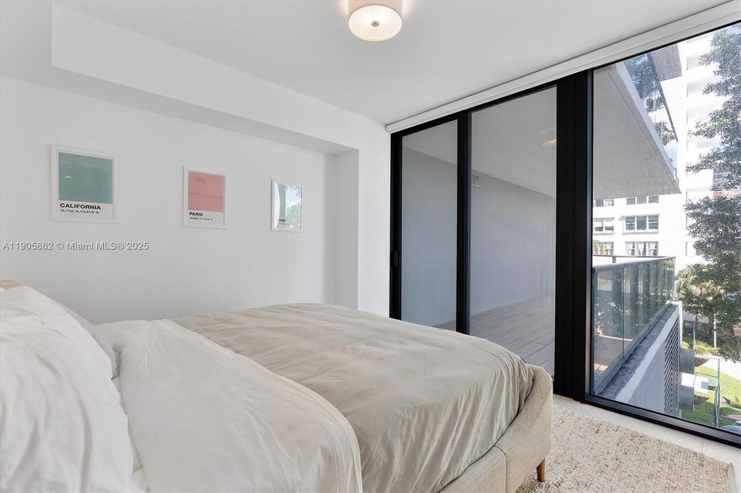 For Sale: $1,650,000 (3 beds, 3 baths, 1634 Square Feet)