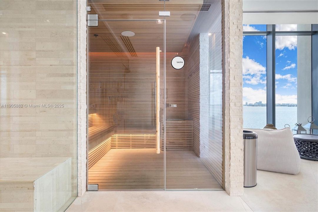 For Sale: $1,650,000 (3 beds, 3 baths, 1634 Square Feet)