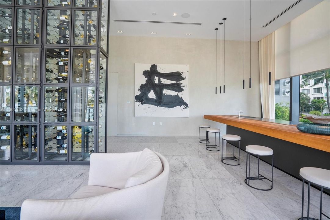 For Sale: $1,650,000 (3 beds, 3 baths, 1634 Square Feet)