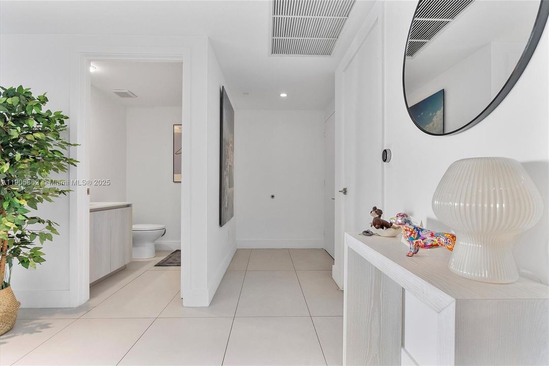 For Sale: $1,650,000 (3 beds, 3 baths, 1634 Square Feet)