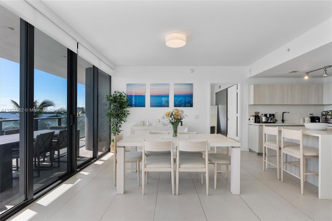 For Sale: $1,650,000 (3 beds, 3 baths, 1634 Square Feet)