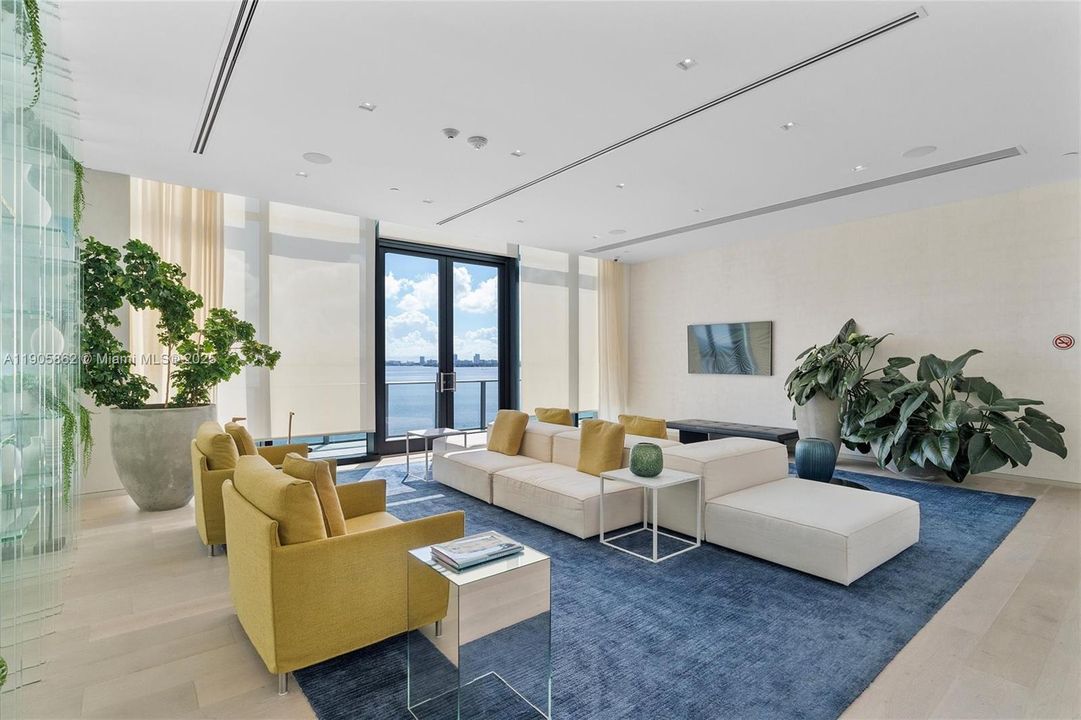 For Sale: $1,650,000 (3 beds, 3 baths, 1634 Square Feet)