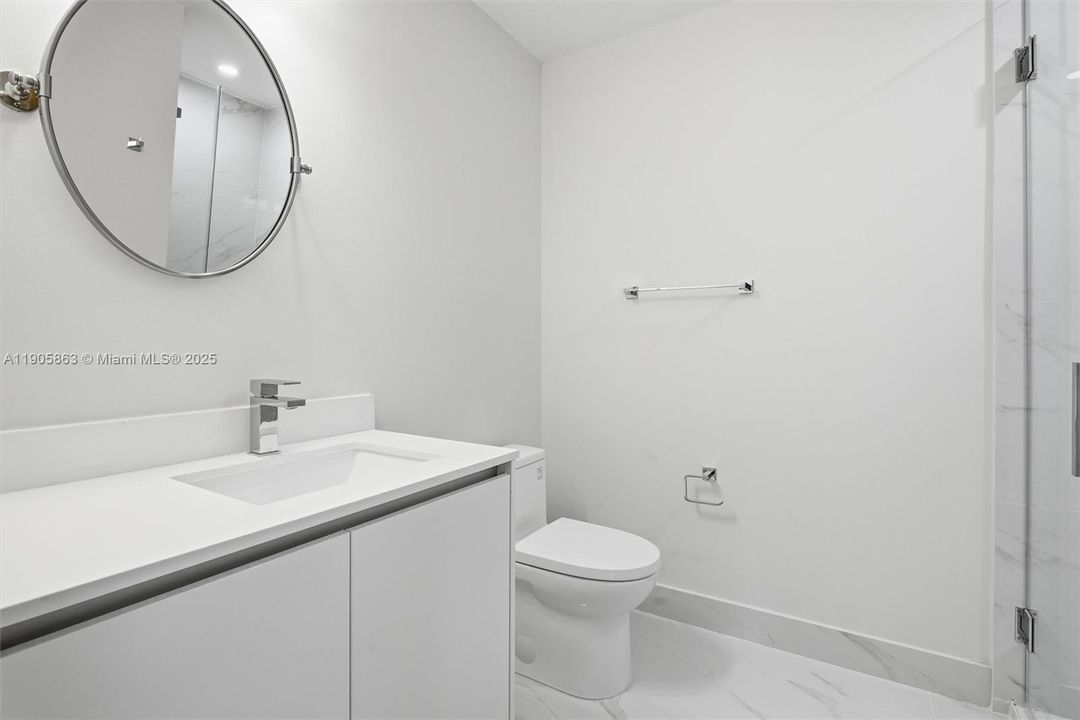 For Rent: $6,000 (1 beds, 2 baths, 1028 Square Feet)