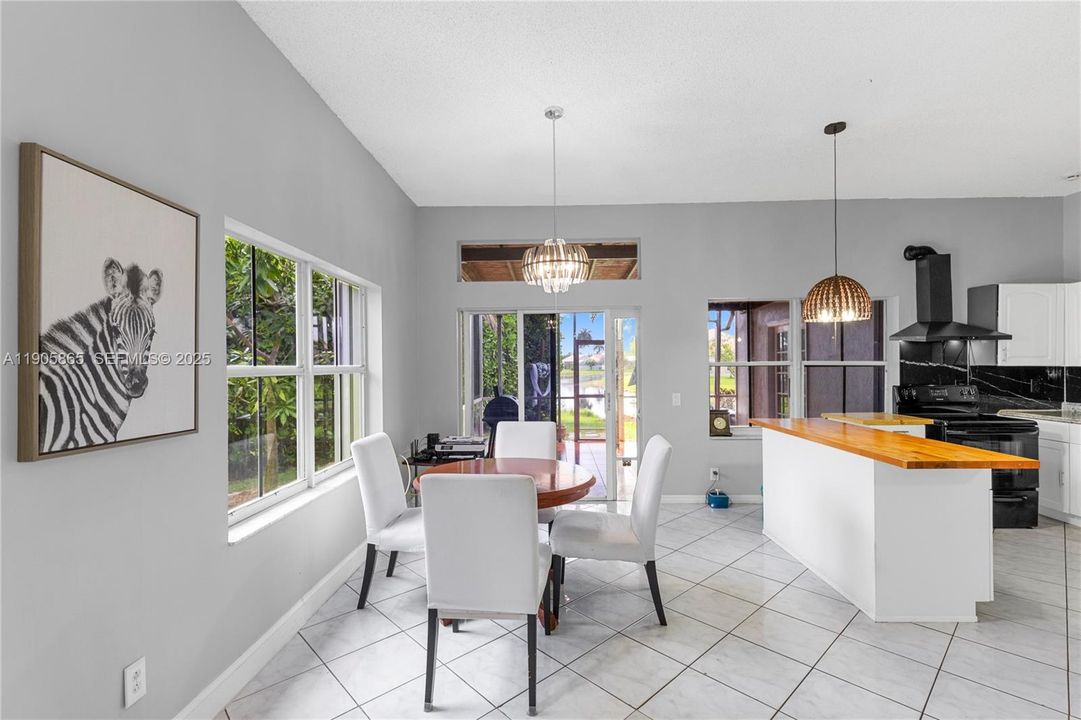 For Sale: $742,000 (3 beds, 2 baths, 1556 Square Feet)