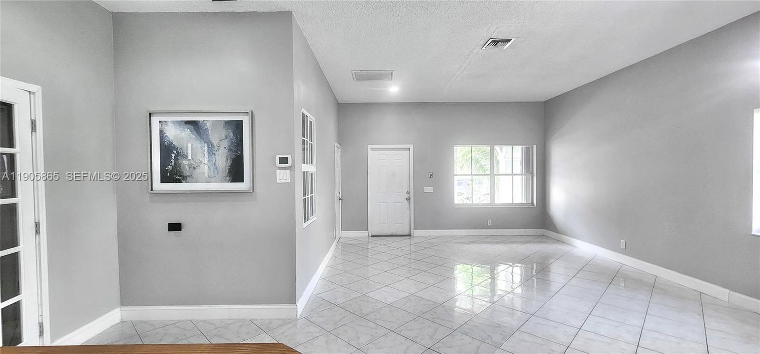 For Sale: $742,000 (3 beds, 2 baths, 1556 Square Feet)