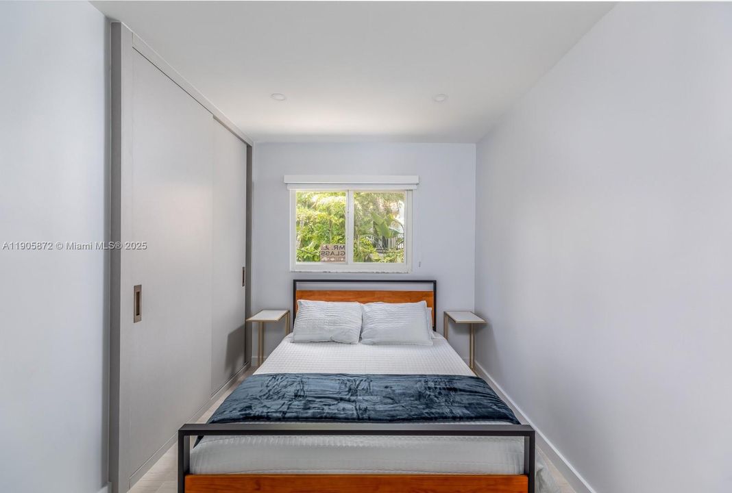 合同活跃: $3,595 (2 贝兹, 2 浴室, 1010 平方英尺)