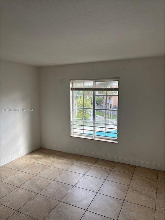 最近租的: $2,000 (2 贝兹, 2 浴室, 1061 平方英尺)