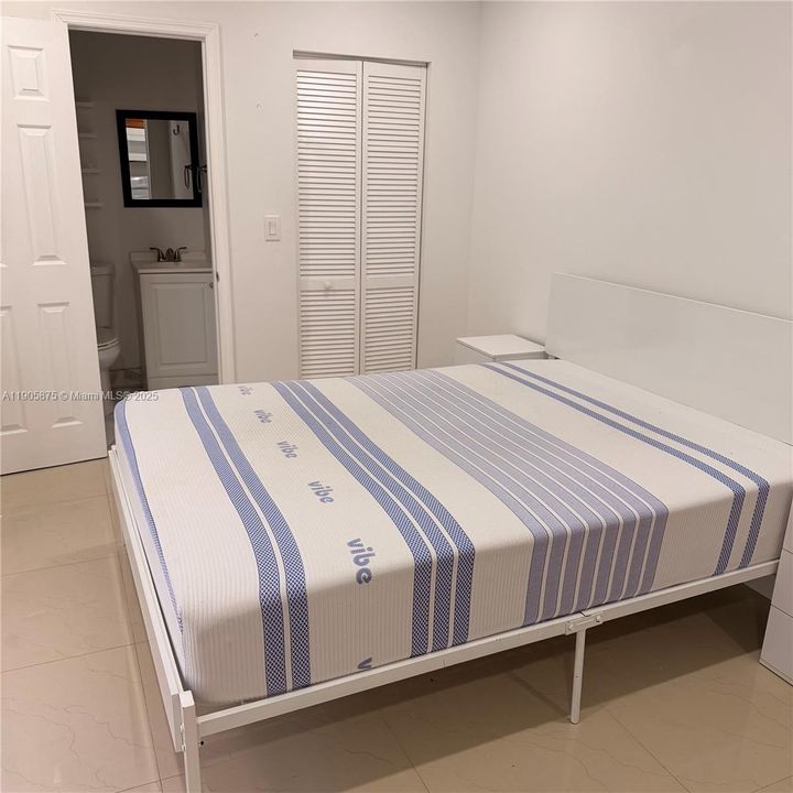 Recently Rented: $1,550 (0 beds, 1 baths, 1014 Square Feet)