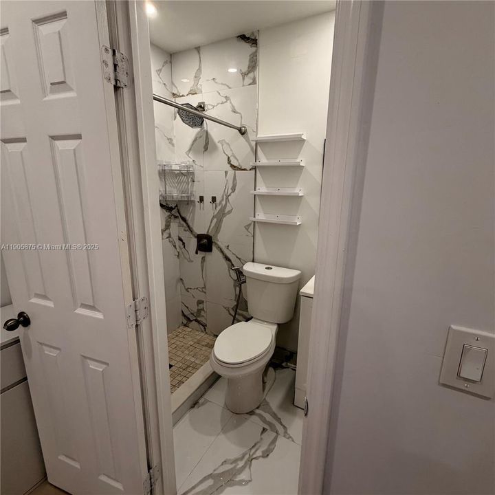 Recently Rented: $1,550 (0 beds, 1 baths, 1014 Square Feet)