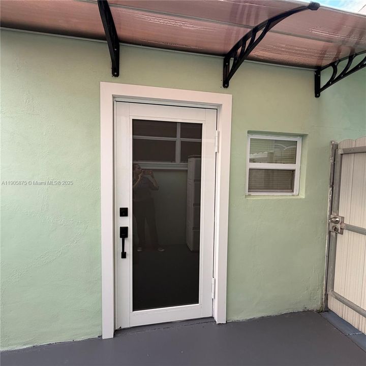 Recently Rented: $1,550 (0 beds, 1 baths, 1014 Square Feet)