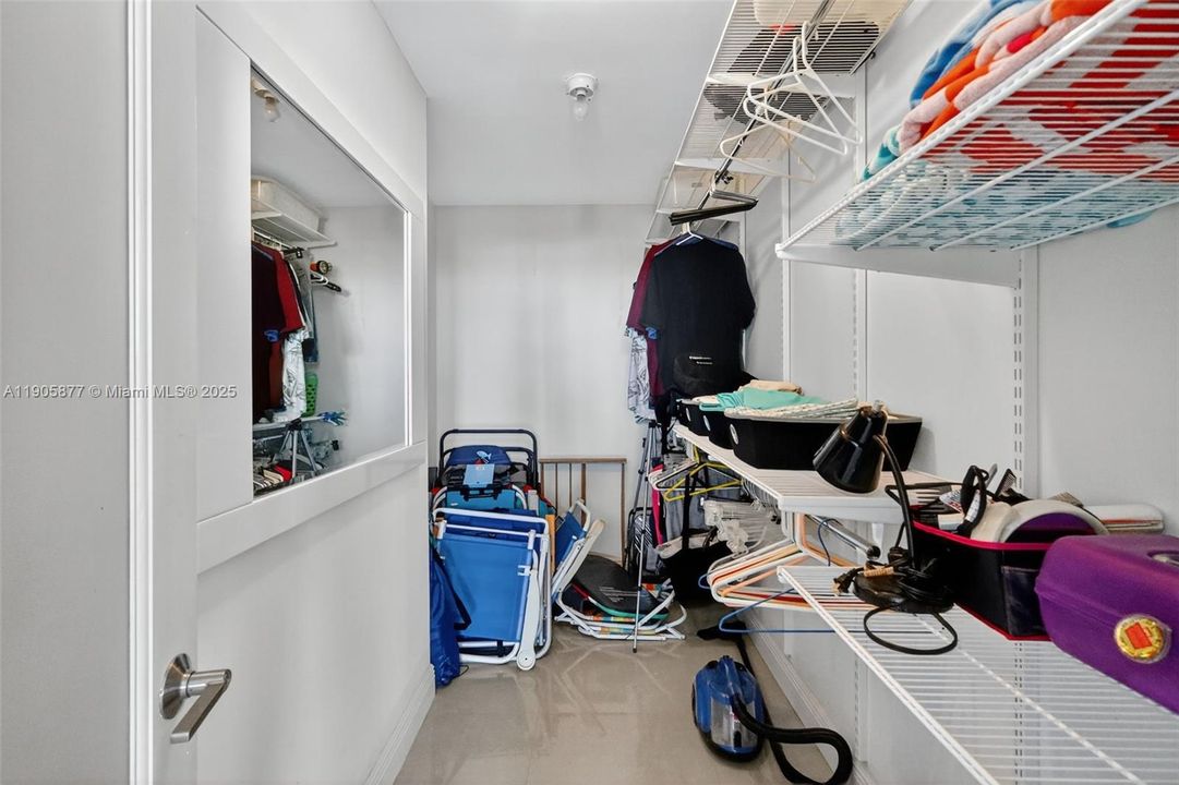 For Sale: $825,000 (2 beds, 2 baths, 1455 Square Feet)