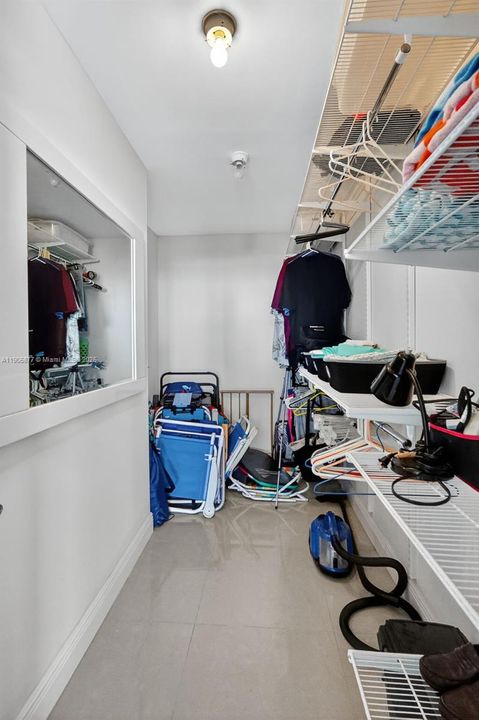 For Sale: $825,000 (2 beds, 2 baths, 1455 Square Feet)