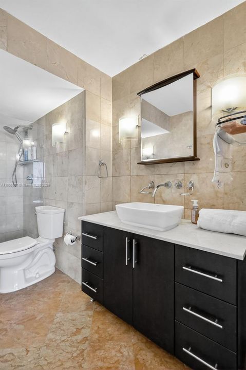 For Sale: $825,000 (2 beds, 2 baths, 1455 Square Feet)