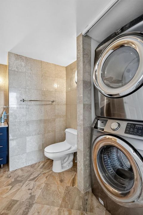 For Sale: $825,000 (2 beds, 2 baths, 1455 Square Feet)