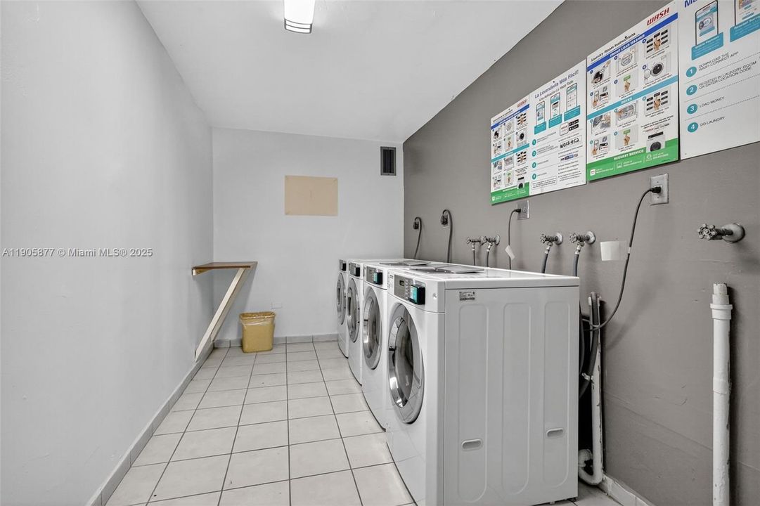 For Sale: $825,000 (2 beds, 2 baths, 1455 Square Feet)