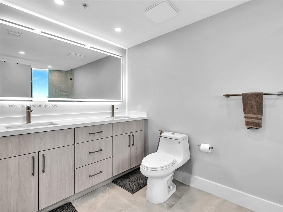 最近租的: $6,000 (2 贝兹, 2 浴室, 1237 平方英尺)