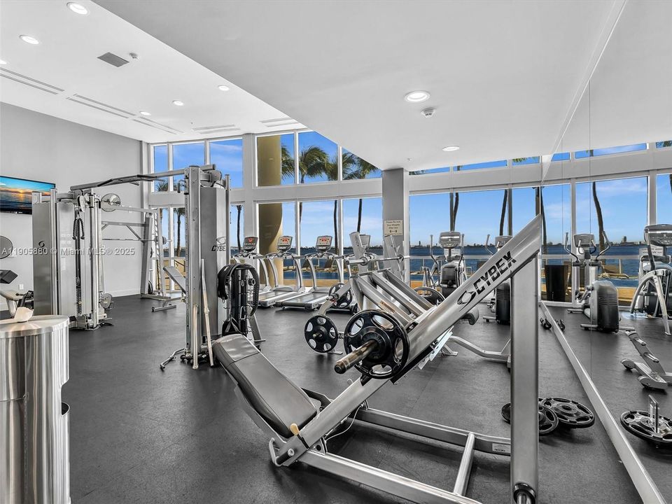 最近租的: $6,000 (2 贝兹, 2 浴室, 1237 平方英尺)