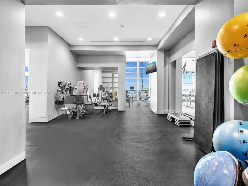 最近租的: $6,000 (2 贝兹, 2 浴室, 1237 平方英尺)