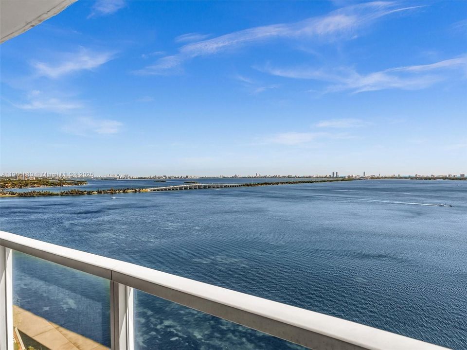 最近租的: $6,000 (2 贝兹, 2 浴室, 1237 平方英尺)