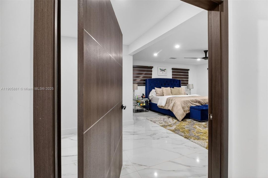 На продажу: $2,989,900 (7 спален, 7 ванн, 6750 Квадратных фут)