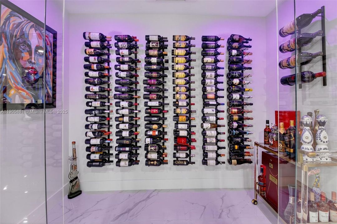 На продажу: $2,989,900 (7 спален, 7 ванн, 6750 Квадратных фут)